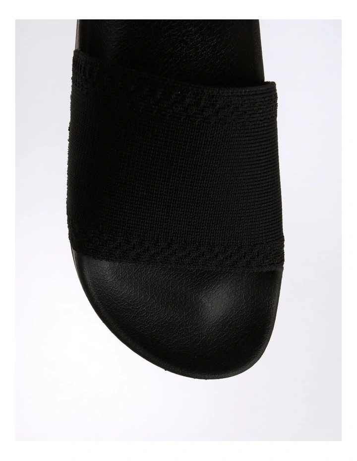 Hot Sale π₯° Piper District Black Recycled Flyknit π©΄ Sandal In Black β€οΈ - Image 5