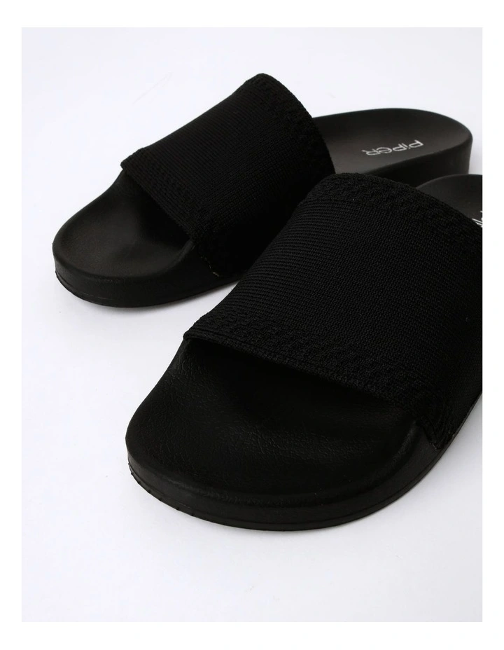 Hot Sale π₯° Piper District Black Recycled Flyknit π©΄ Sandal In Black β€οΈ - Image 7