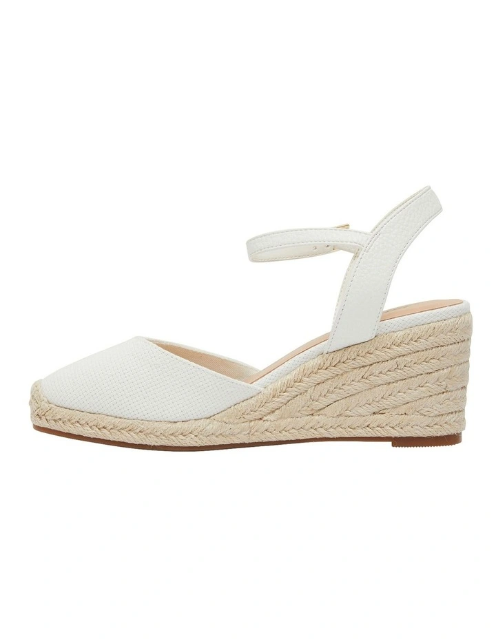 Outlet π€© Easy Steps Santos White Fabric π©΄ Sandals β¨ - Image 2