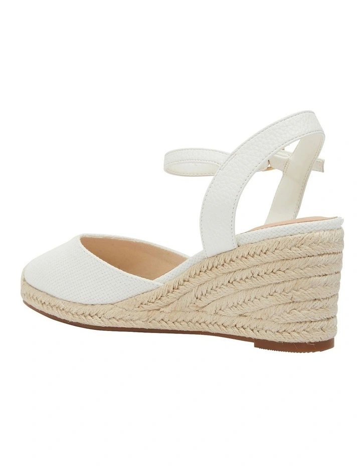 Outlet π€© Easy Steps Santos White Fabric π©΄ Sandals β¨ - Image 4