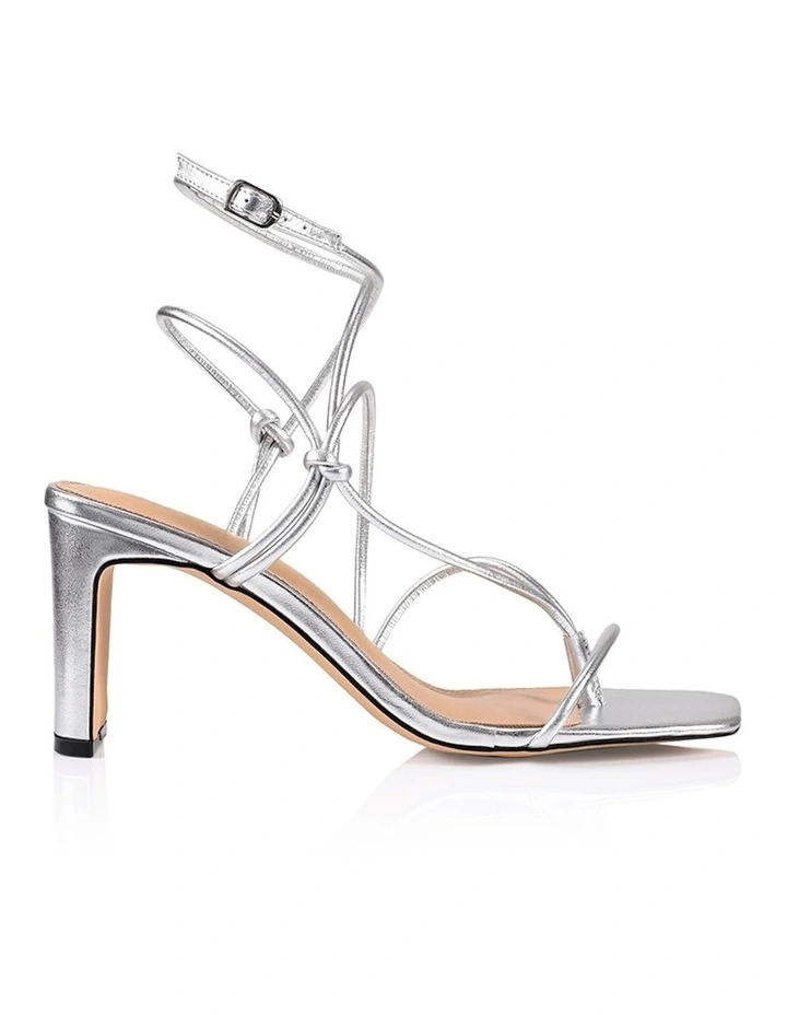 Discount π₯ Siren Kilby Block Heel π©΄ Sandals In Silver π