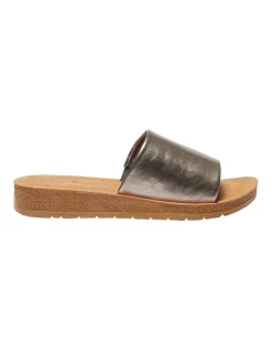 New 🎁 Wide Steps Enid 🩴 Sandals In Pewter Smooth ✨
