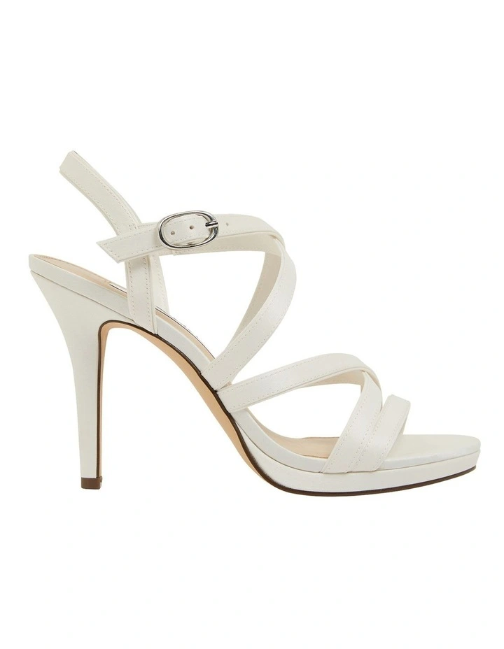 Outlet βοΈ NINA Reatha Ivory Satin π©΄ Sandals π₯