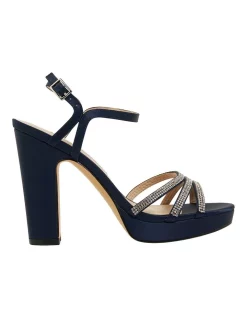 Brand new ❤️ NINA Saralyn Navy Satin 🩴 Sandals ✨