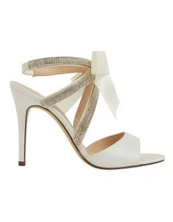 Cheapest 💯 NINA Claudia Ivory Satin 🩴 Sandals 🔔