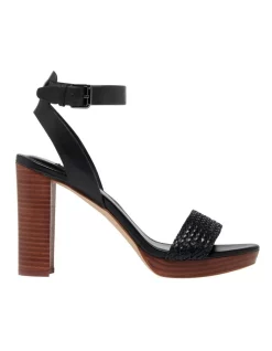 Coupon π Nine West Deluxe Black π©΄ Sandals β¨
