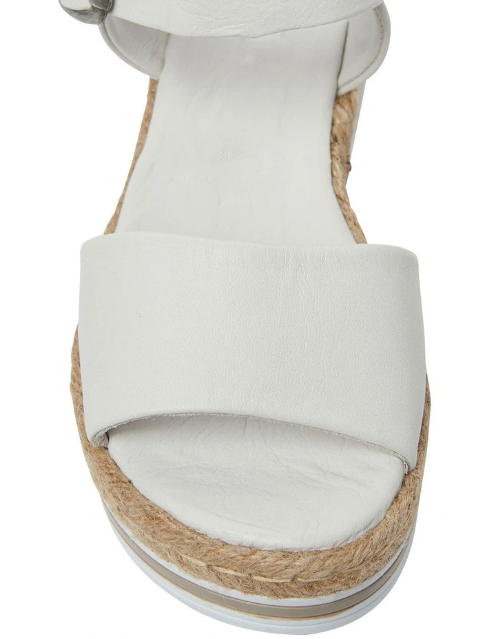 Cheapest β€οΈ Easy Steps Holiday White Glove π©΄ Sandals β€οΈ - Image 7