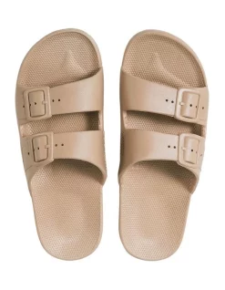 New 🥰 Freedom Moses Unisex Slide In Beige 🌟