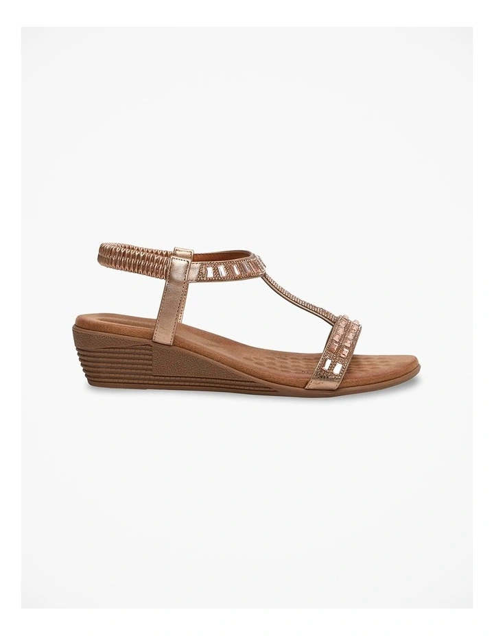 Outlet π Taking Shape Elevated Bling Wedge π©΄ Sandal In Rose Gold π―