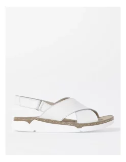 Coupon ⭐ Regatta Coconut 🩴 Sandal In White 🎁